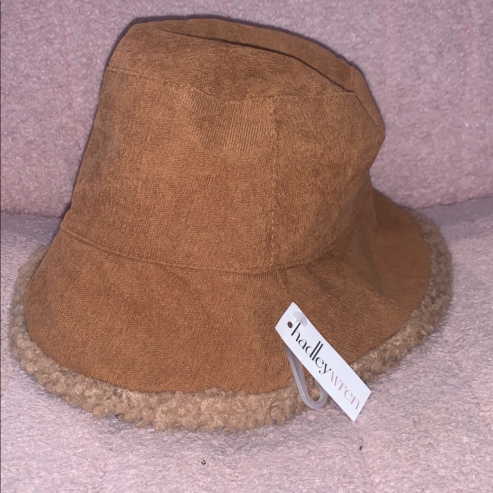 Hadley Wren Corduroy Reversible Bucket Hat in Brown
